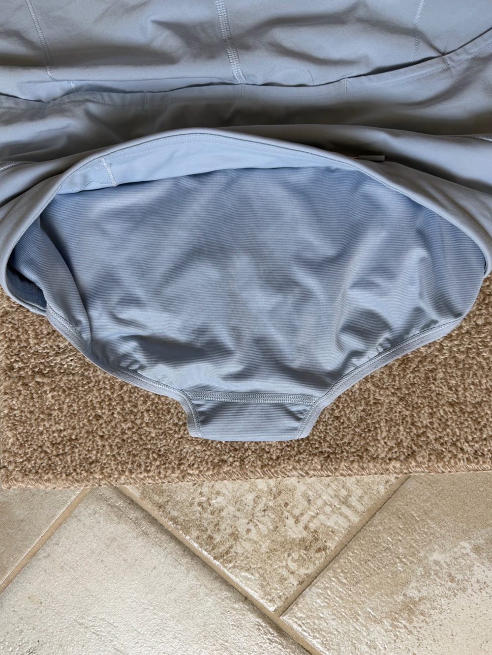 Lululemon Speed Up Women’s Shorts - Picture 6 of 6